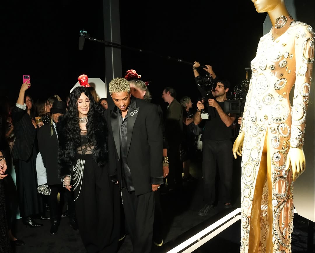 Шер і Александер Едвардс на виставці Swarovski