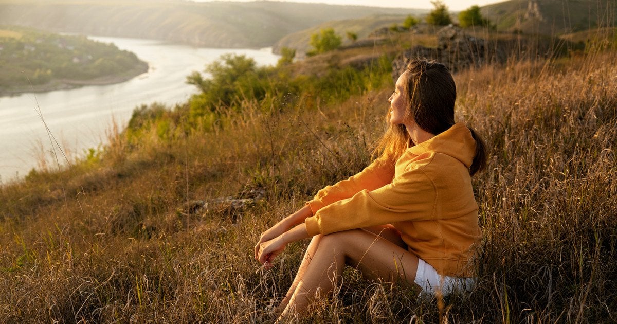 Три знаки Зодіаку, що знаходять гармонію в самотності