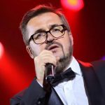 Олександр Пономарьов поділився архівним фото: як виглядав співак чверть століття тому