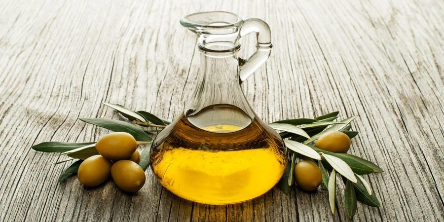 Оливкова олія - основні переваги для здоров’я та протипоказання